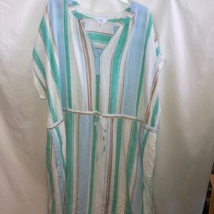 #2355 NWT Woman’s beautiful dress